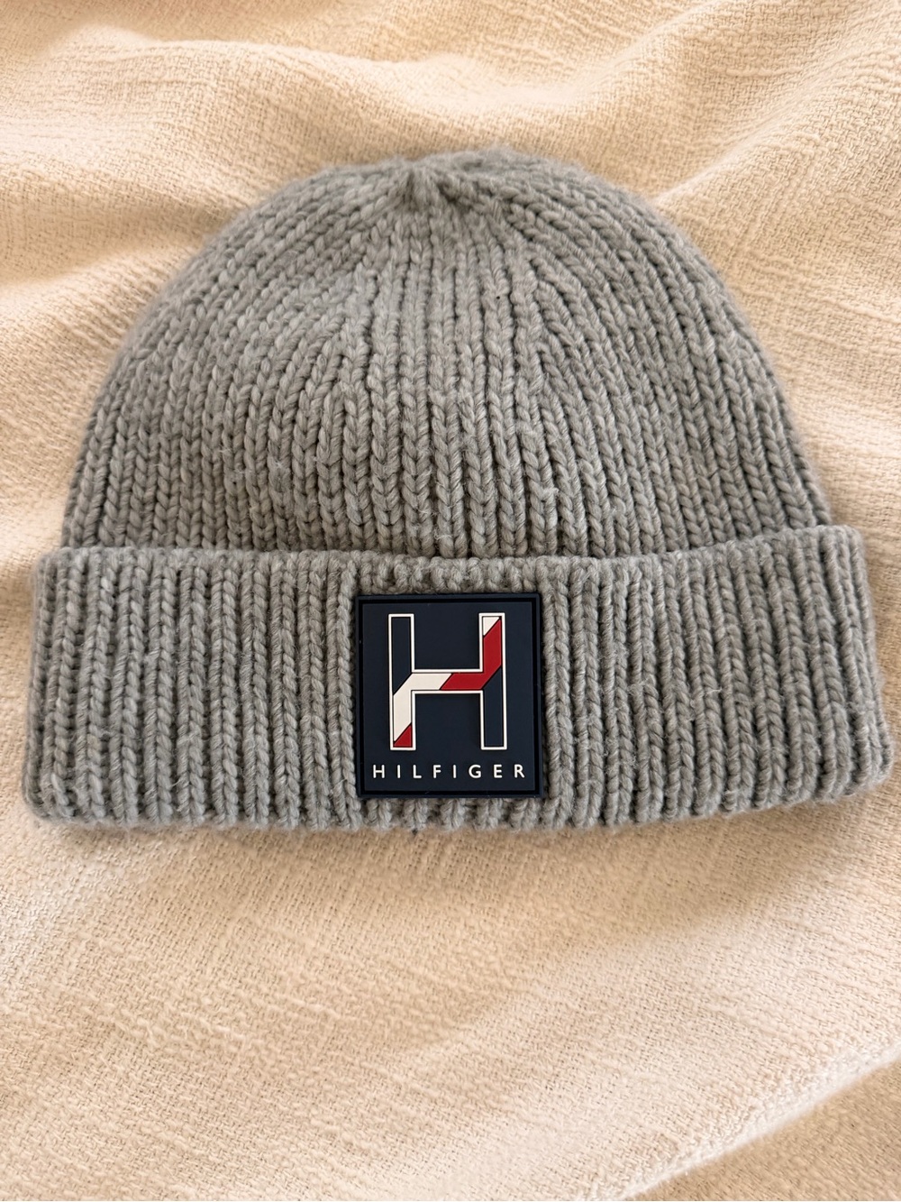 Tommy Hilfiger Light Gray Ribbed Knit Beanie with Logo Patch